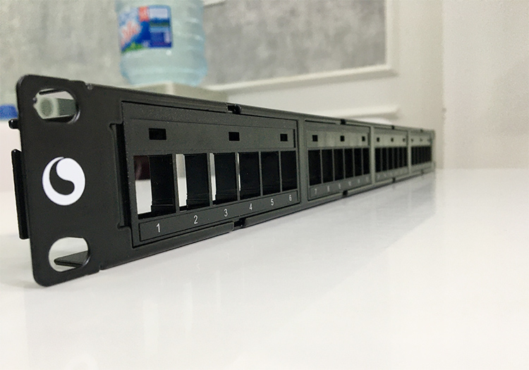 Patch panel Cat5e 24 port Commscope